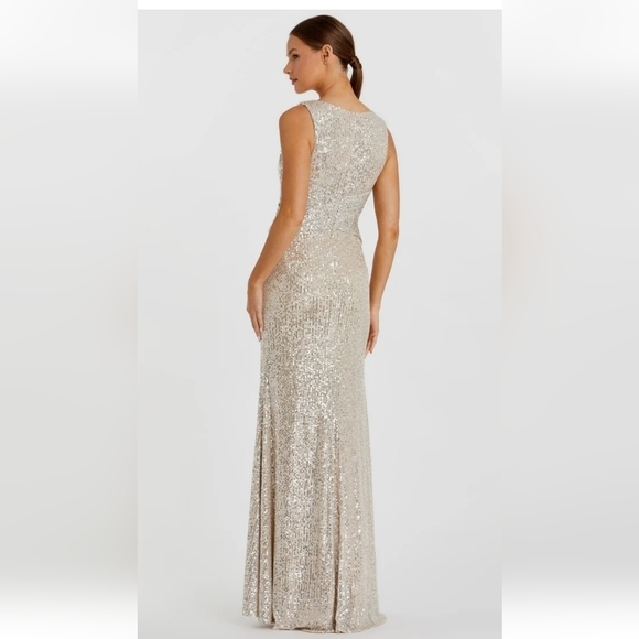 Mac duggal Ieena 26598 silver sequins Gown NWT 16 - Picture 7 of 7